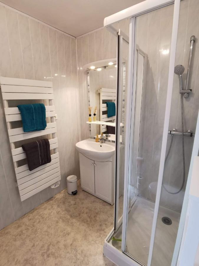 Joli Appartement, 1 Chambre, Au Coeur De Mouilleron St Germain Kültér fotó